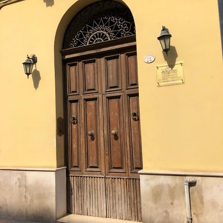 Elena Rooms Таранто Экстерьер фото